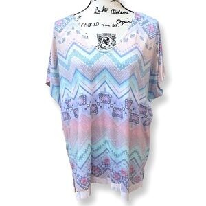 Aztec Print USA Made V-Neck Short Sleeve Top Size M